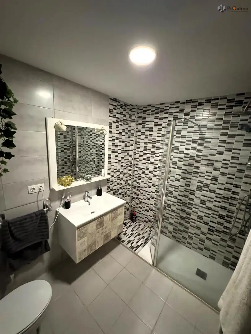 Bathroom of Flat for sale in Écija  with Air Conditioner, Terrace and Furnished