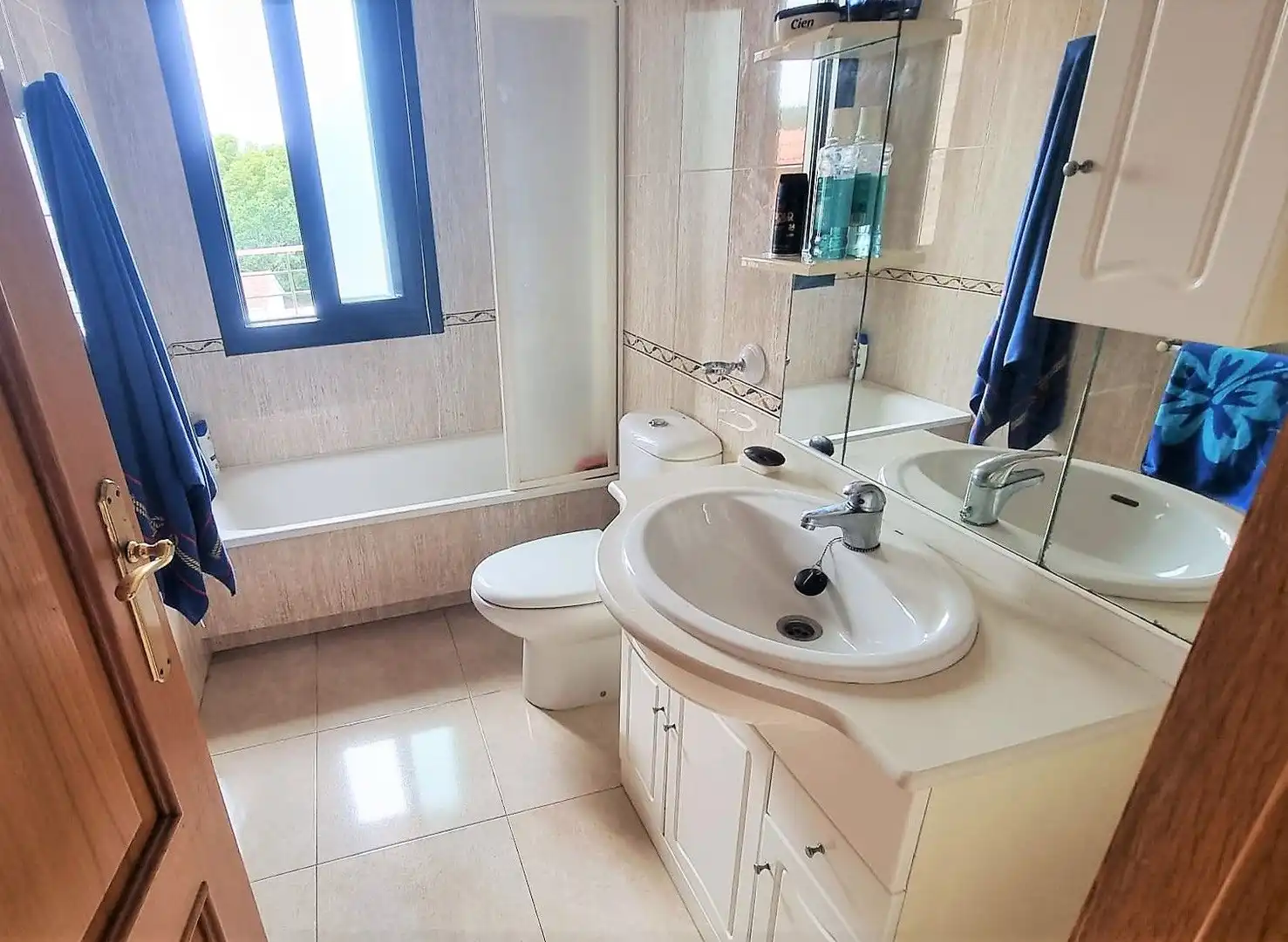 Bany de Àtic de lloguer en Sanxenxo amb Jardí privat, Terrassa i Piscina