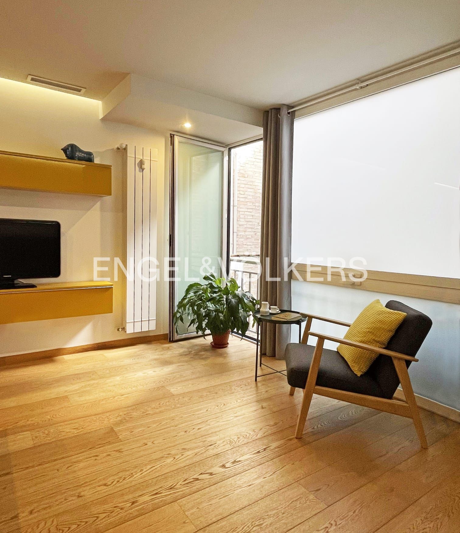 Terrassa de Pis de lloguer en  Madrid Capital amb Aire condicionat, Calefacció i Moblat