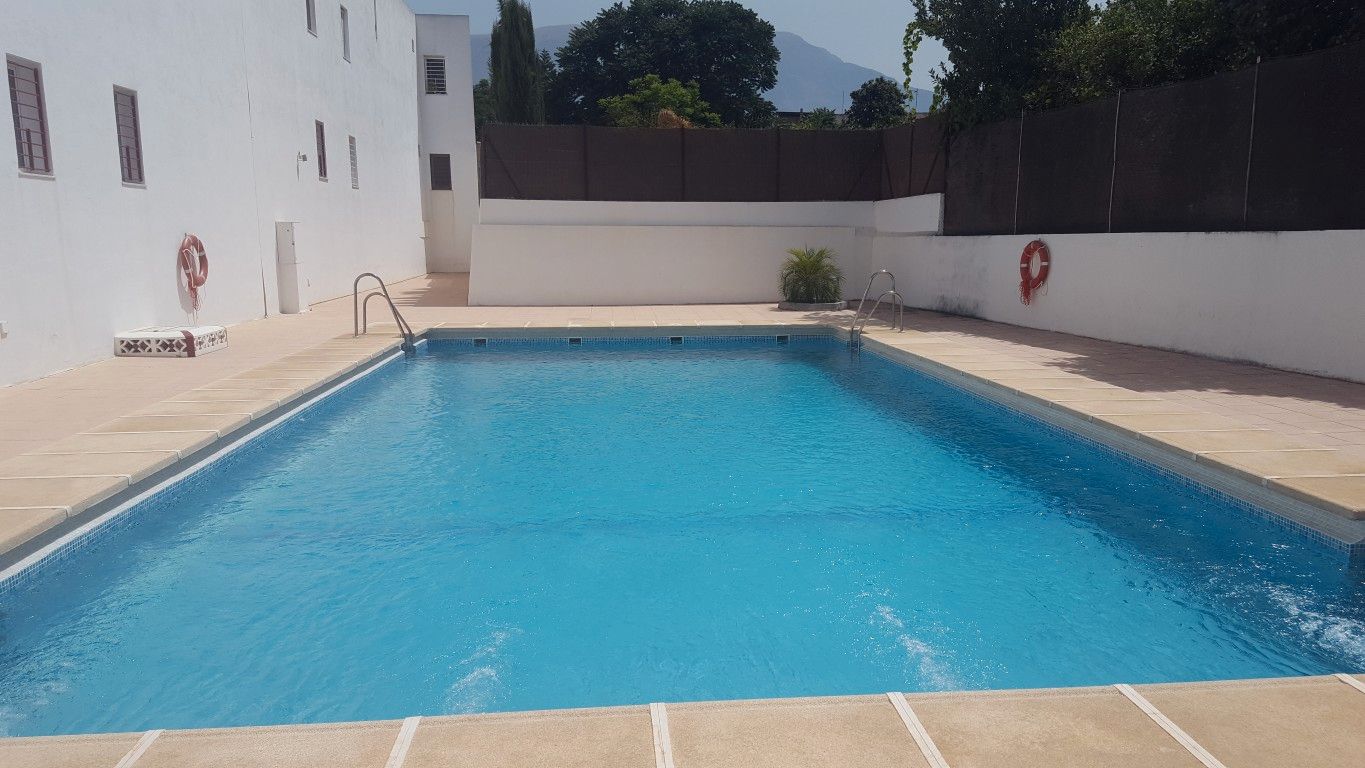 Piscina de Pis en venda en Berja amb Aire condicionat, Moblat i Piscina comunitària