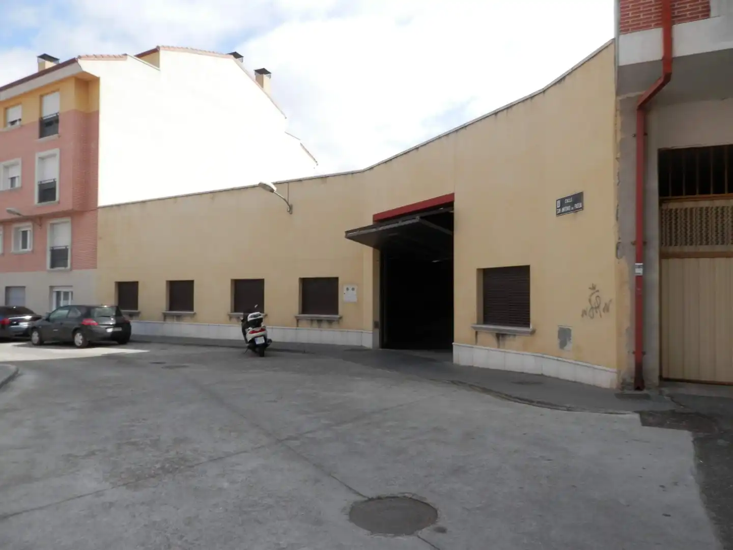 Moto de lloguer a Calle San Antonio de Padua, imagen 3