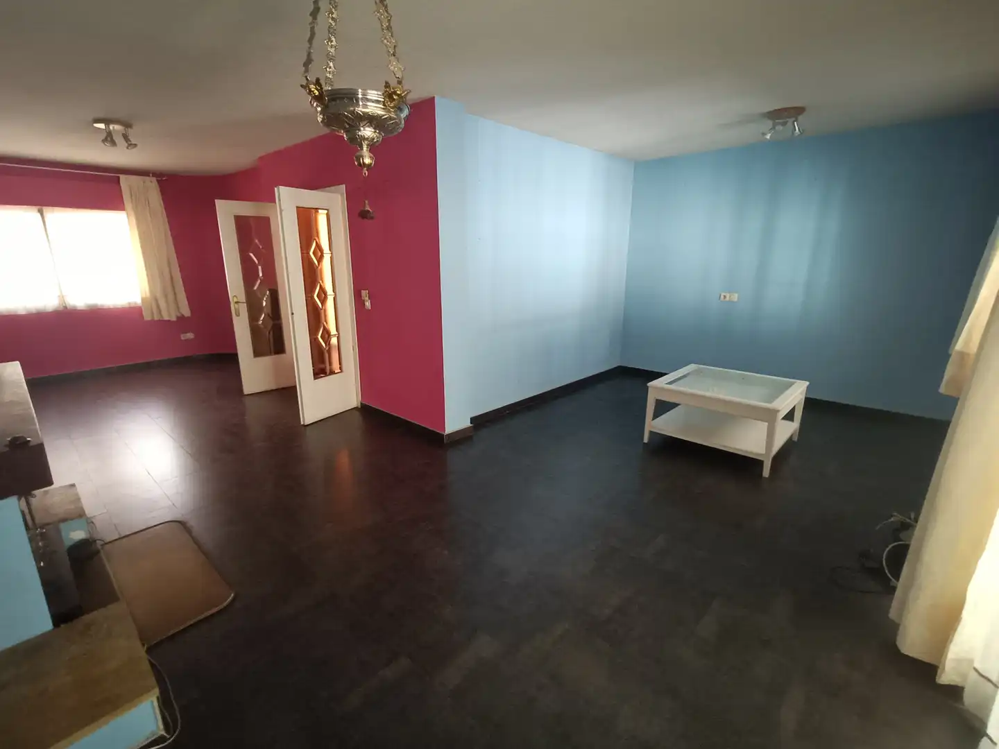 Sala d'estar de Casa o xalet en venda en Ciudad Real amb Aire condicionat, Calefacció i Jardí privat