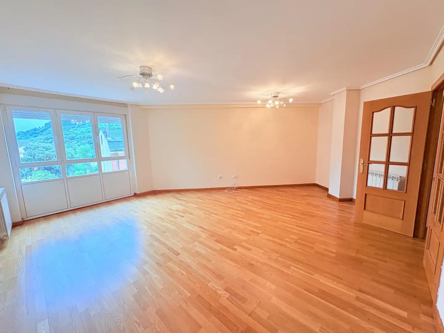 Sala de estar de Piso de alquiler en Ponferrada con Calefacción, Terraza y Trastero