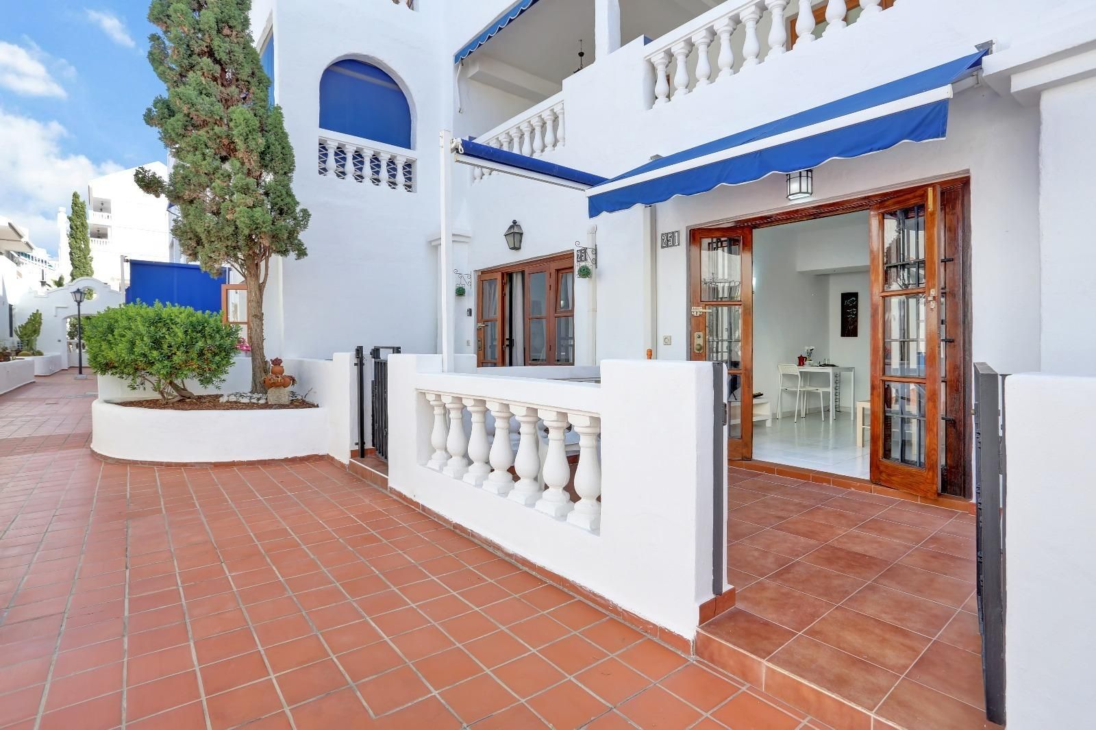 Estudi en venda a Calle SIERRA NEVADA (OASIS SUR), 4, Los Cristianos