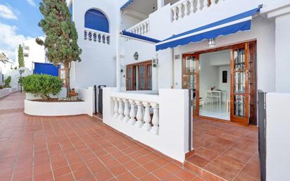 Vista exterior de Estudi en venda en Arona amb Terrassa i Piscina comunitària