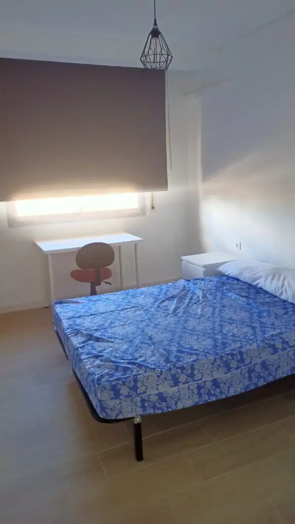 Flat for rent in Avenida de Italia, 14, Barrio de Zaidín