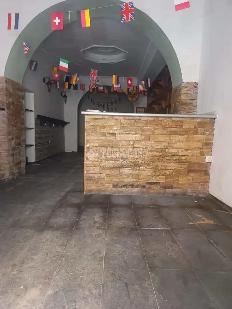 Local comercial en venda a Casco Antiguo, imagen 6