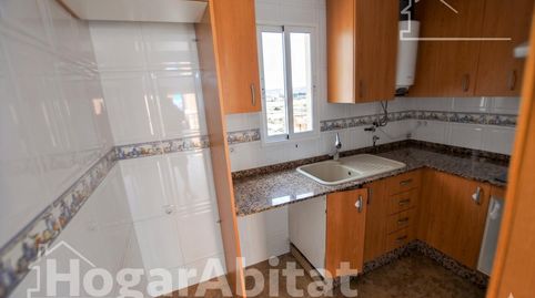 Foto 5 de Piso en venta en Carrer Joanot Martorell, El Mercado, Manises