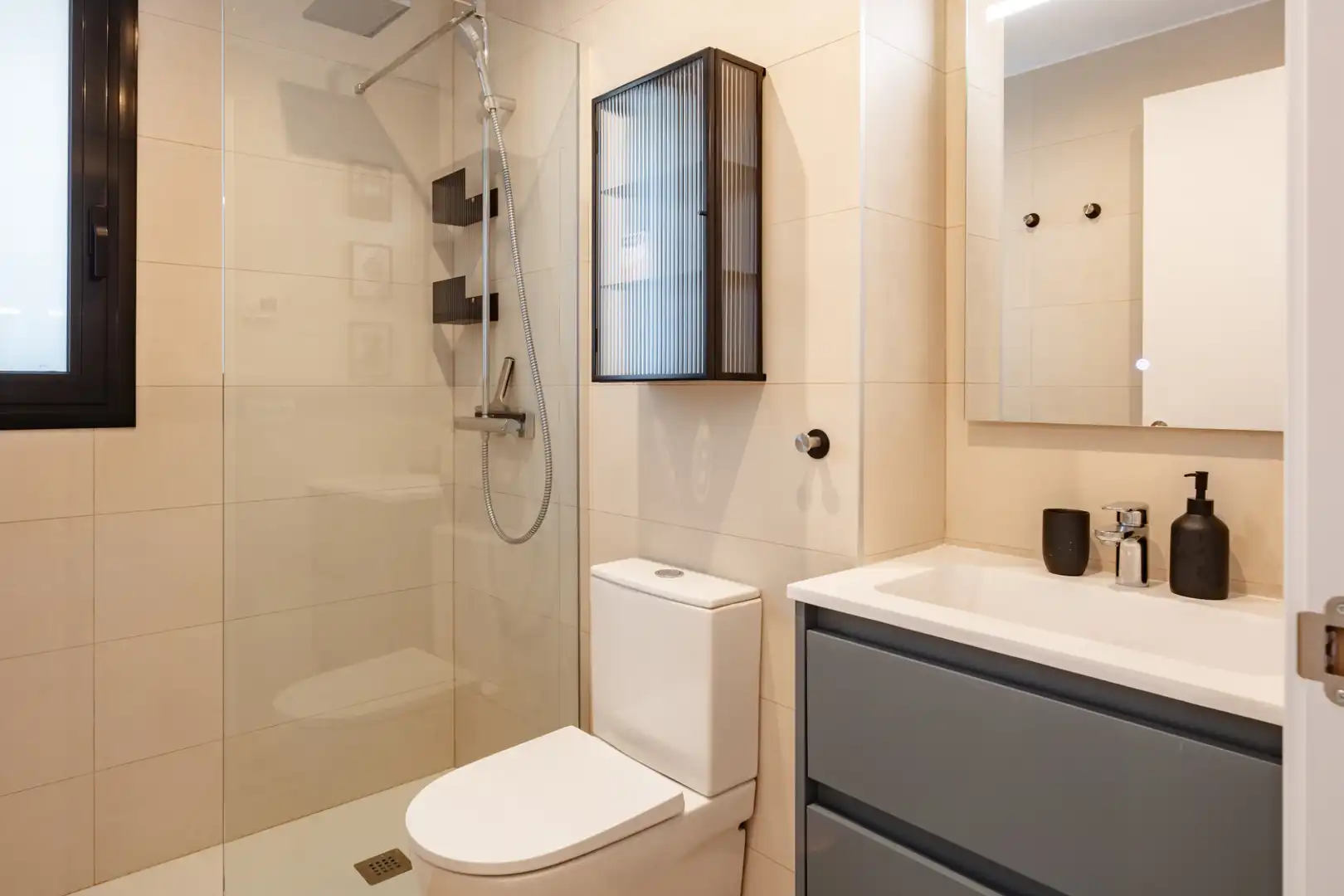 Baño de Apartamento de alquiler en Jávea / Xàbia con Aire acondicionado, Calefacción y Parquet