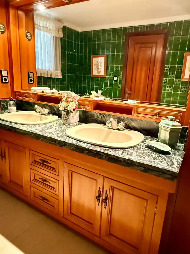 Baño de Piso en venta en Alcoy / Alcoi con Aire acondicionado, Calefacción y Terraza