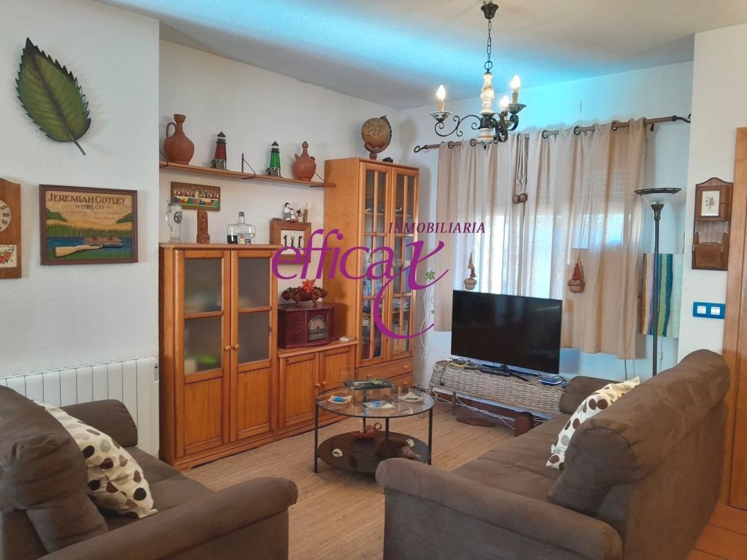 Living room of House or chalet for sale in Carriches  with Air Conditioner and Heating