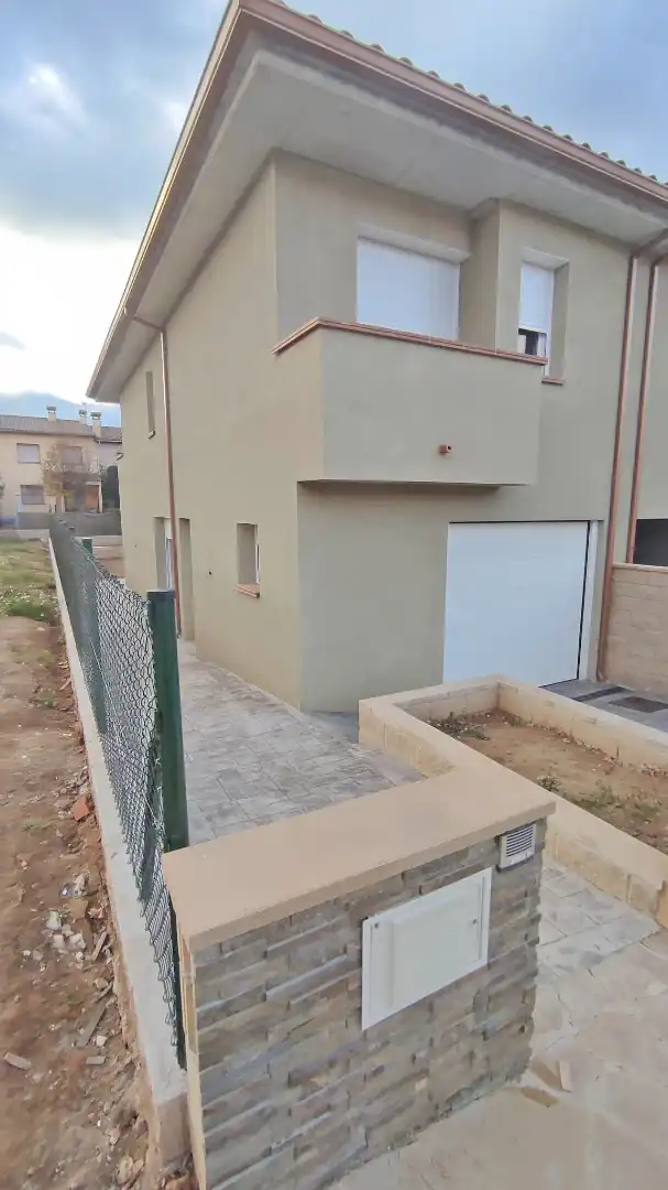 Houses for sale in Seva