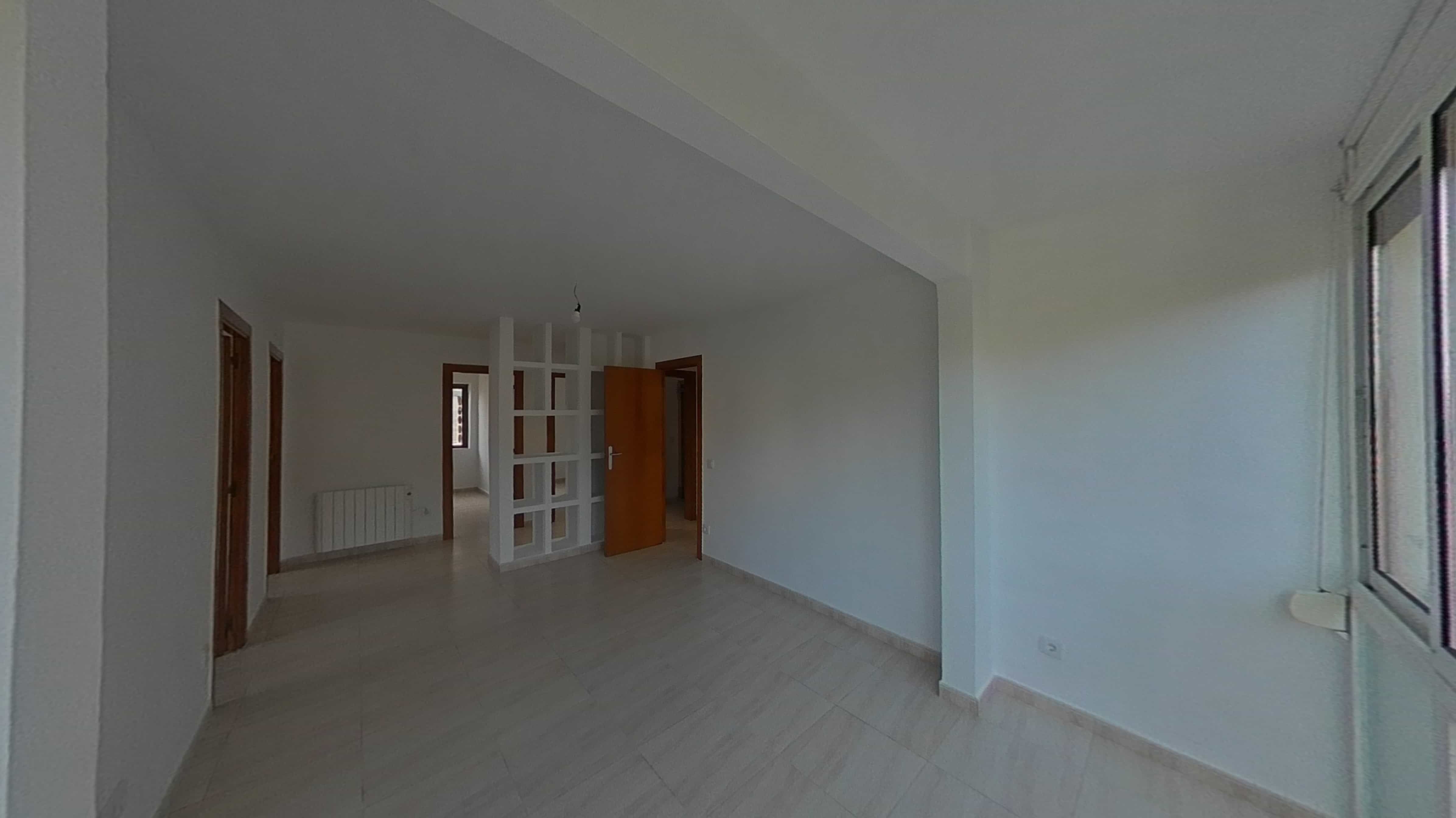 Flat for sale in Girona Capital  with Heating