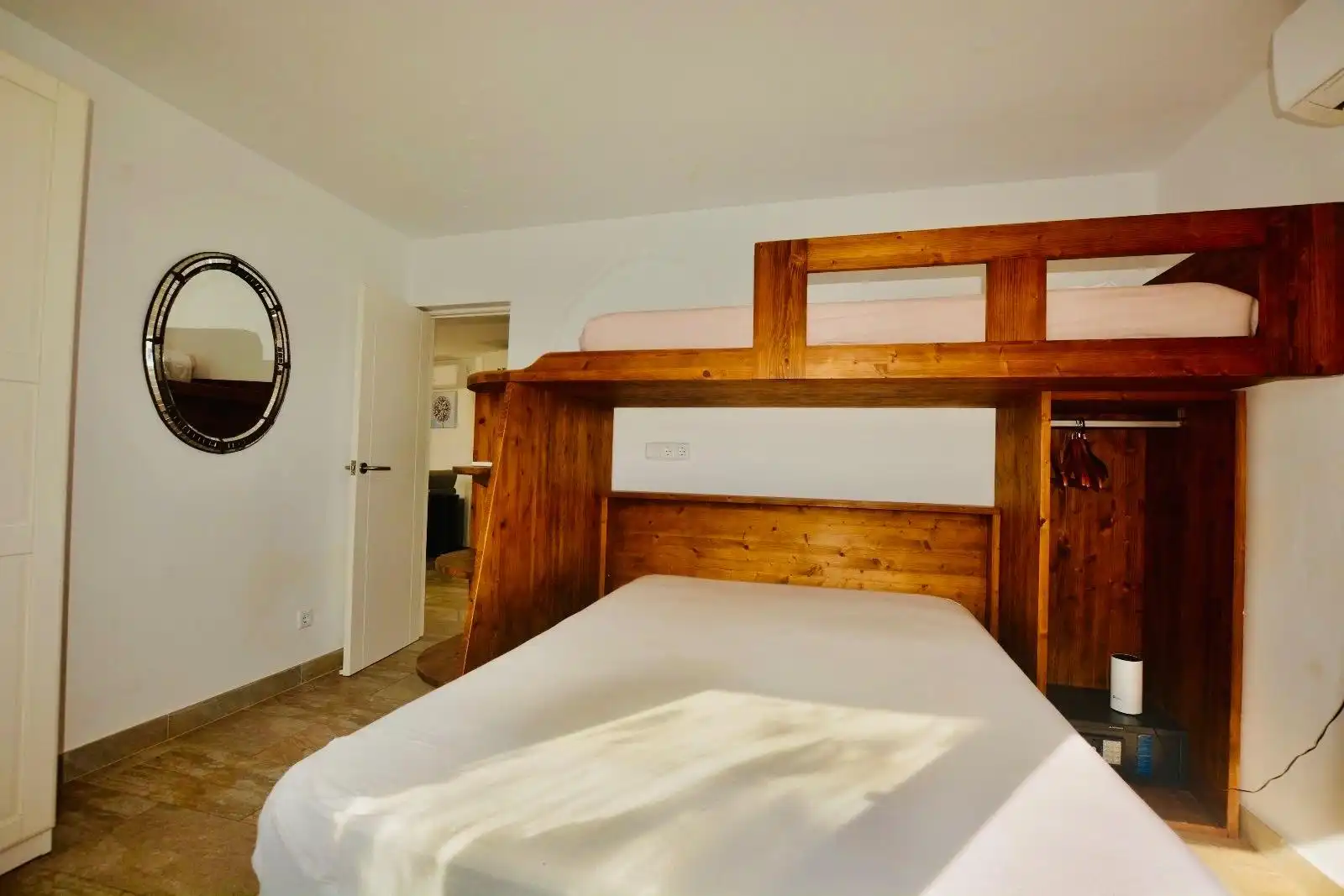 Habitación de Casa adosada en venta en Alaior con Aire acondicionado, Calefacción y Jardín privado