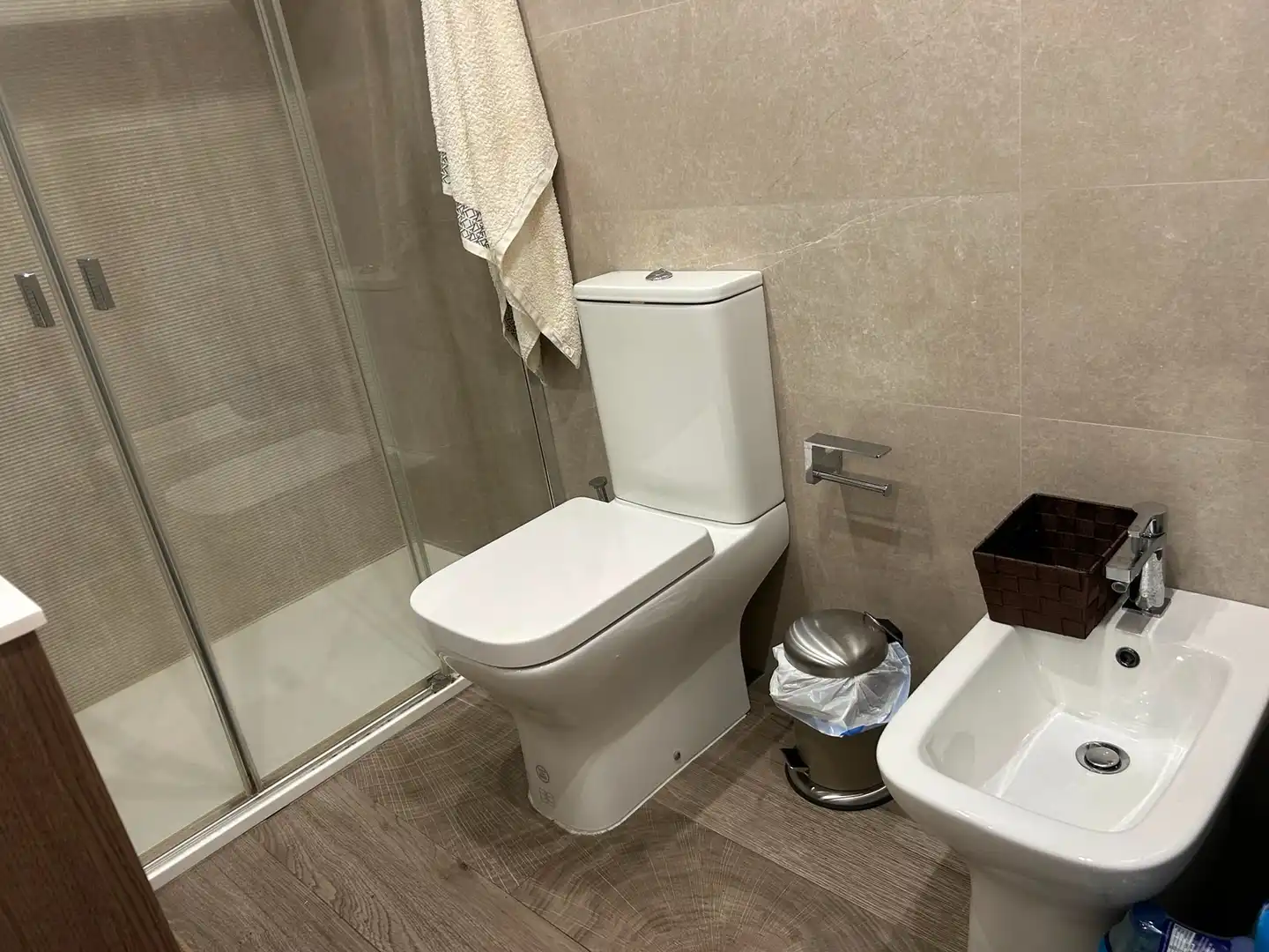 Baño de Piso en venta en Valencia con Aire acondicionado, Amueblado y Balcón