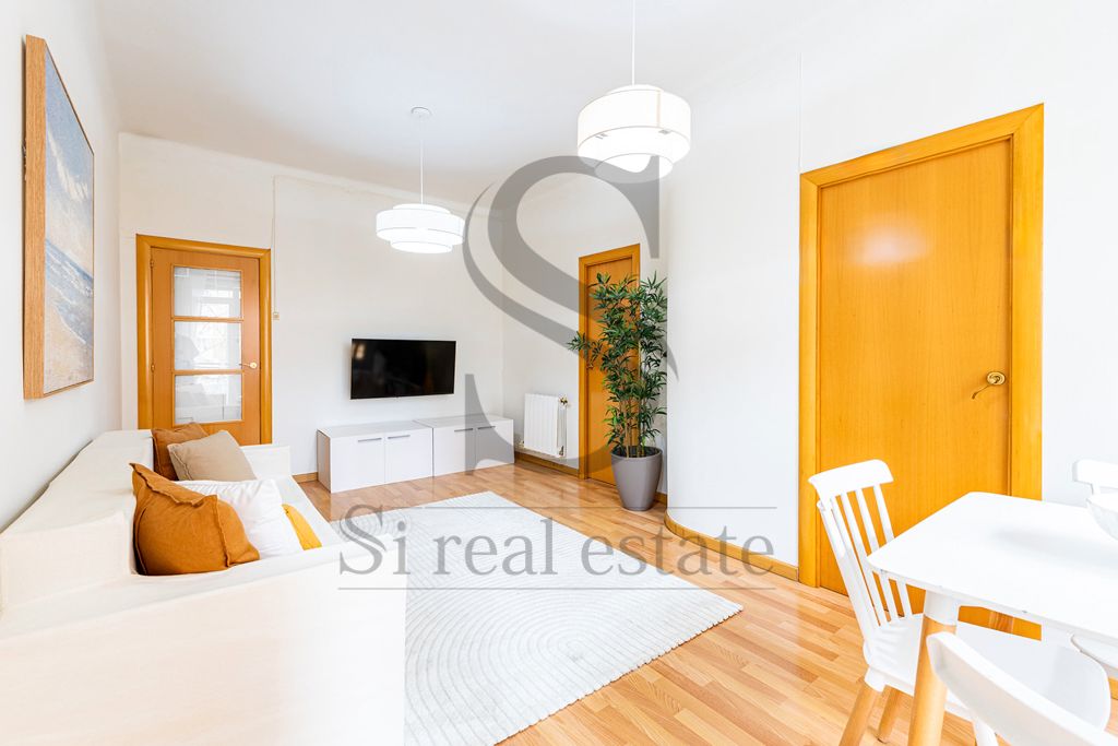 Vista exterior de Piso en venta en  Barcelona Capital con Aire acondicionado, Calefacción y Parquet