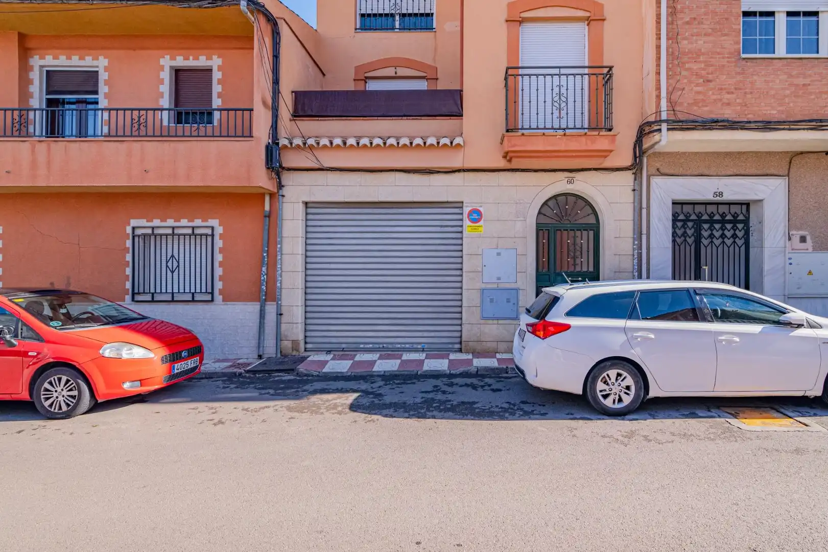 Aparcament de Casa o xalet en venda en Armilla amb Terrassa i Balcó