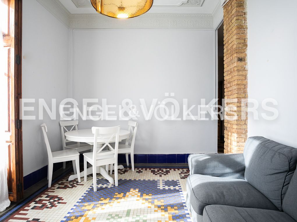 Living room of Flat for rent in  Valencia Capital  with Air Conditioner, Heating and Furnished