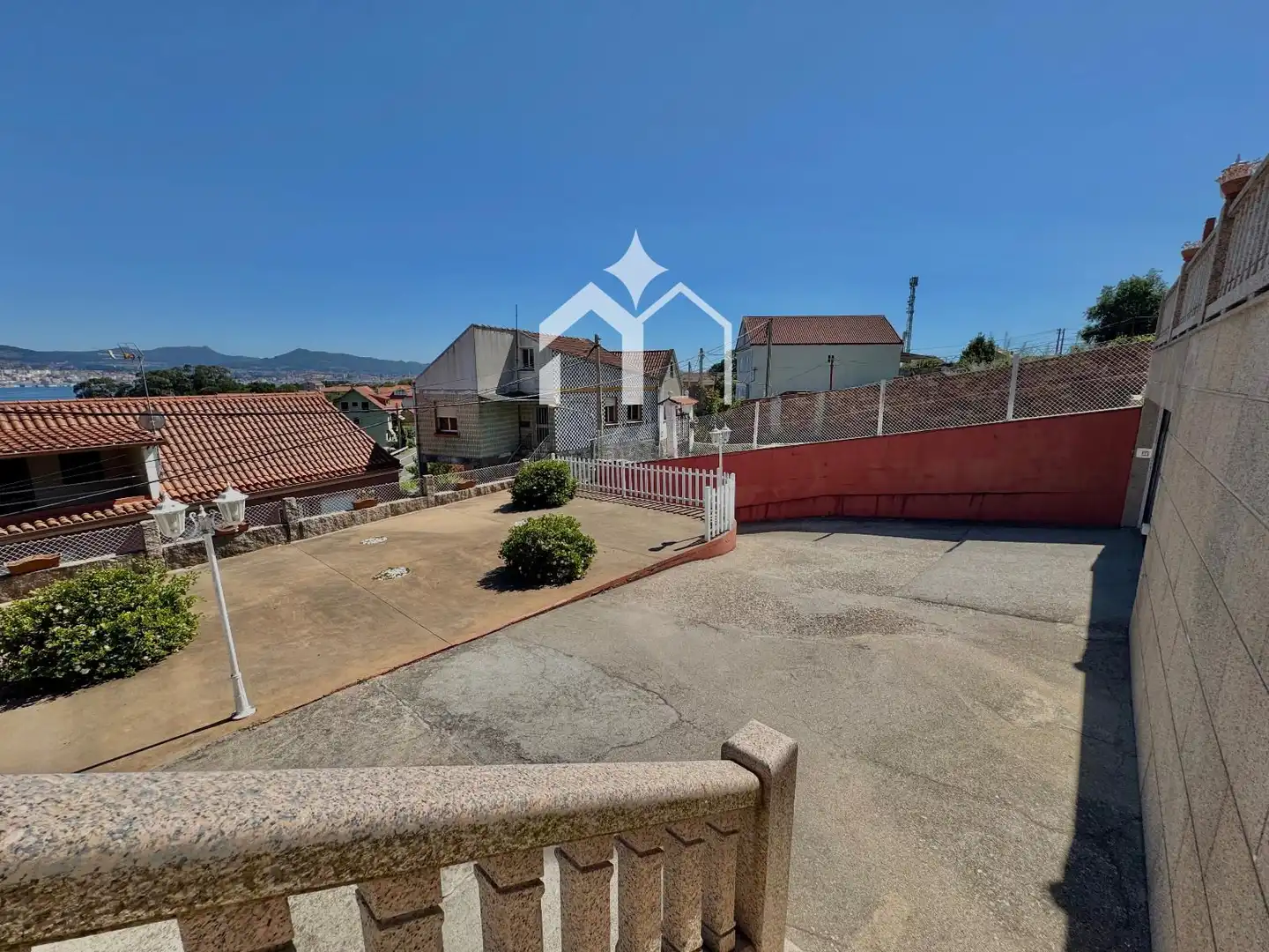 Exterior view of Houses for sale in Moaña  with Heating, Parquet flooring and Terrace