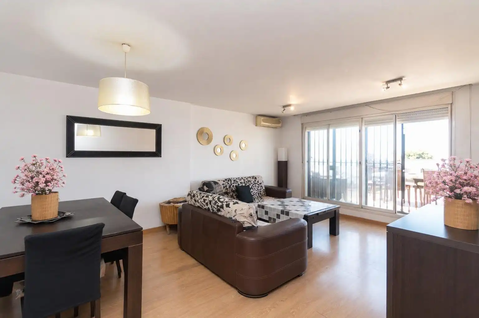 Sala de estar de Apartamento en venta en Marbella con Aire acondicionado, Calefacción y Terraza