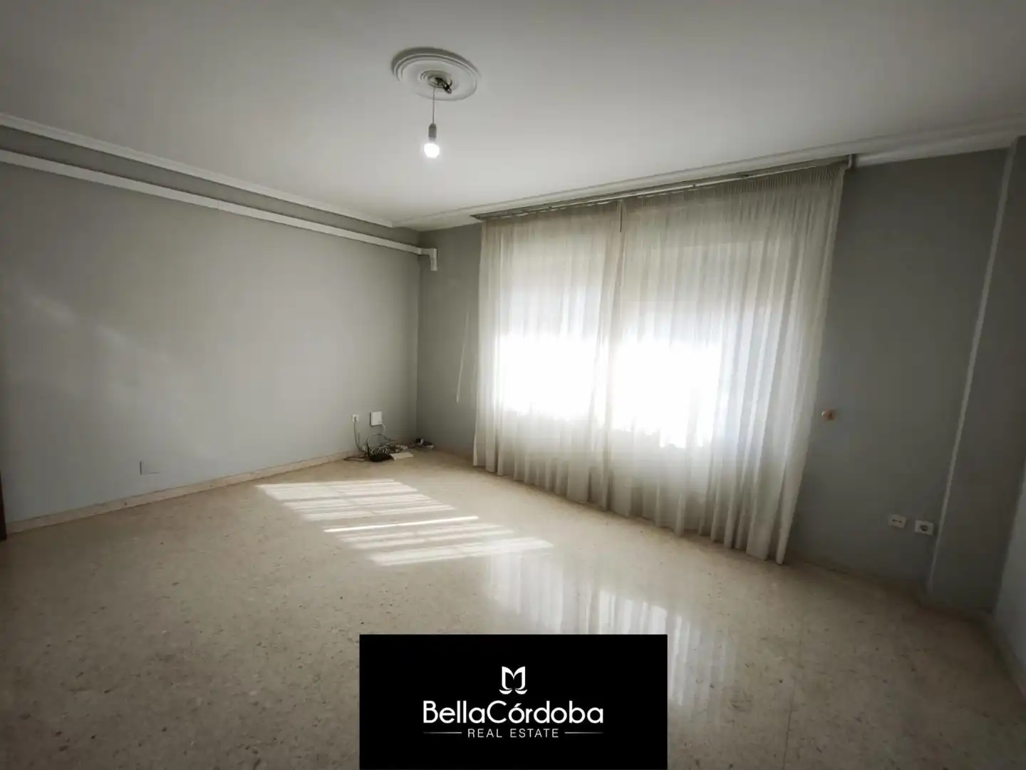 Bedroom of Flat for sale in Córdoba  with Air Conditioner and Heating