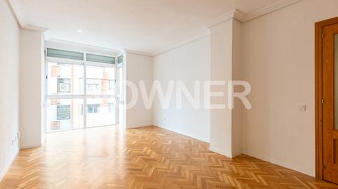 Foto 3 de Piso en venta en Calle de Julia García Boután, Rosas - Musas,  Madrid Capital