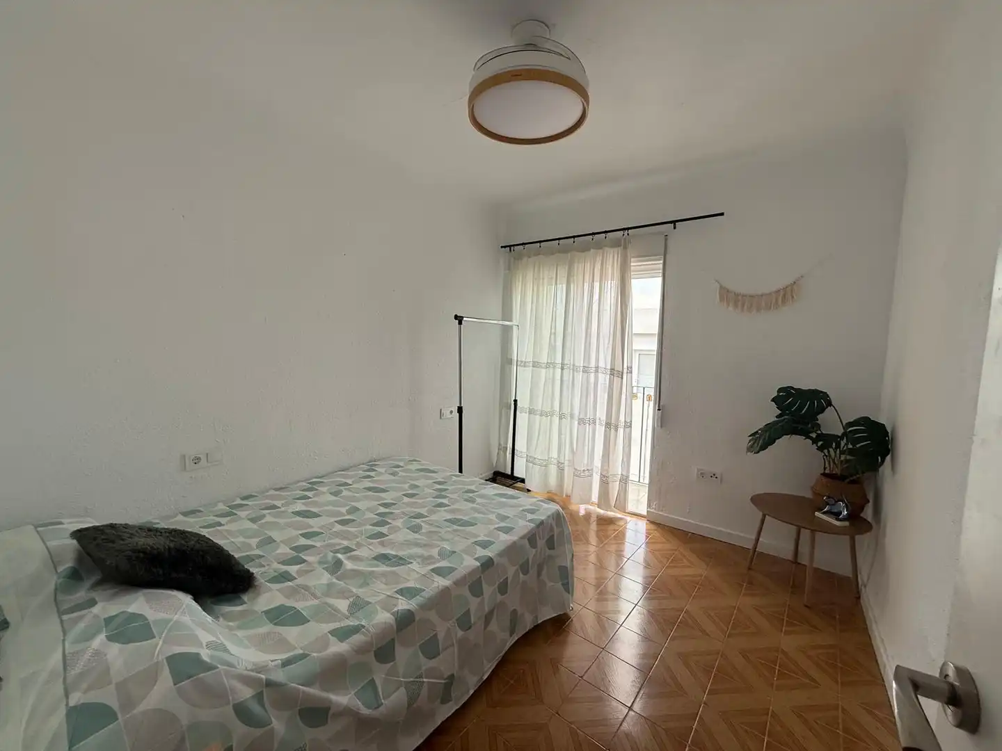 Bedroom of Flat for share in Centro