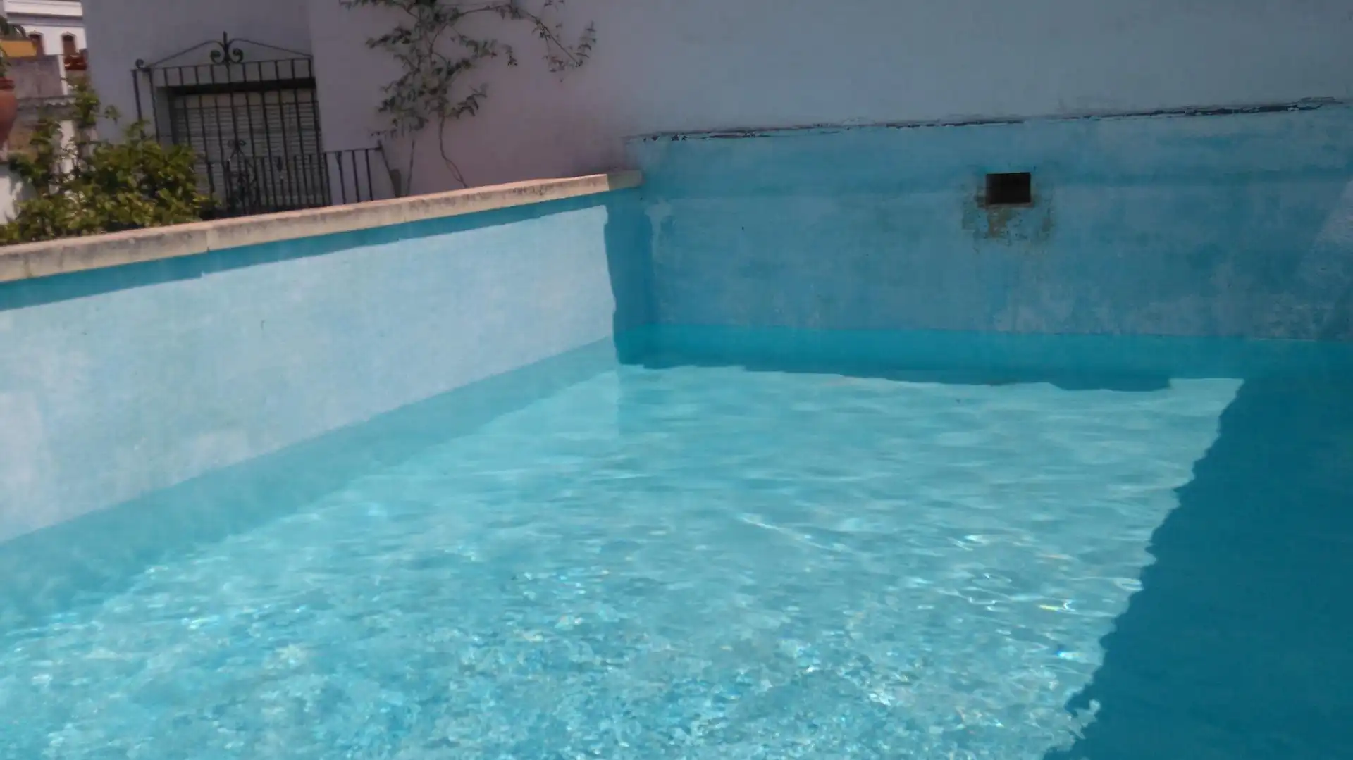 Swimming pool of Houses for sale in Córdoba  with Air Conditioner, Heating and Storage room