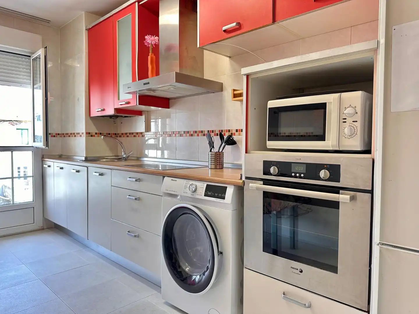 Kitchen of Apartments for sale in Ponferrada  with Heating, Storage room and Furnished