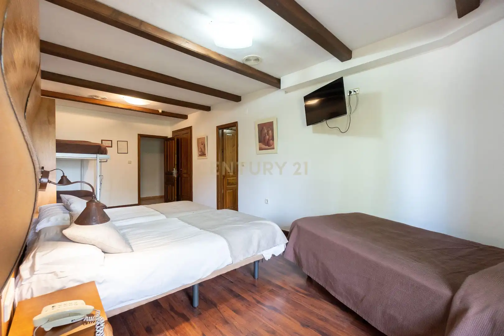 Schlafzimmer von Gebäude zum Verkauf in Sierra Nevada mit Gemeinschaftspool