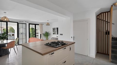 Foto 4 de Casa adosada en venta en 2f Calle del Rubí, Nueva Atalaya, Estepona
