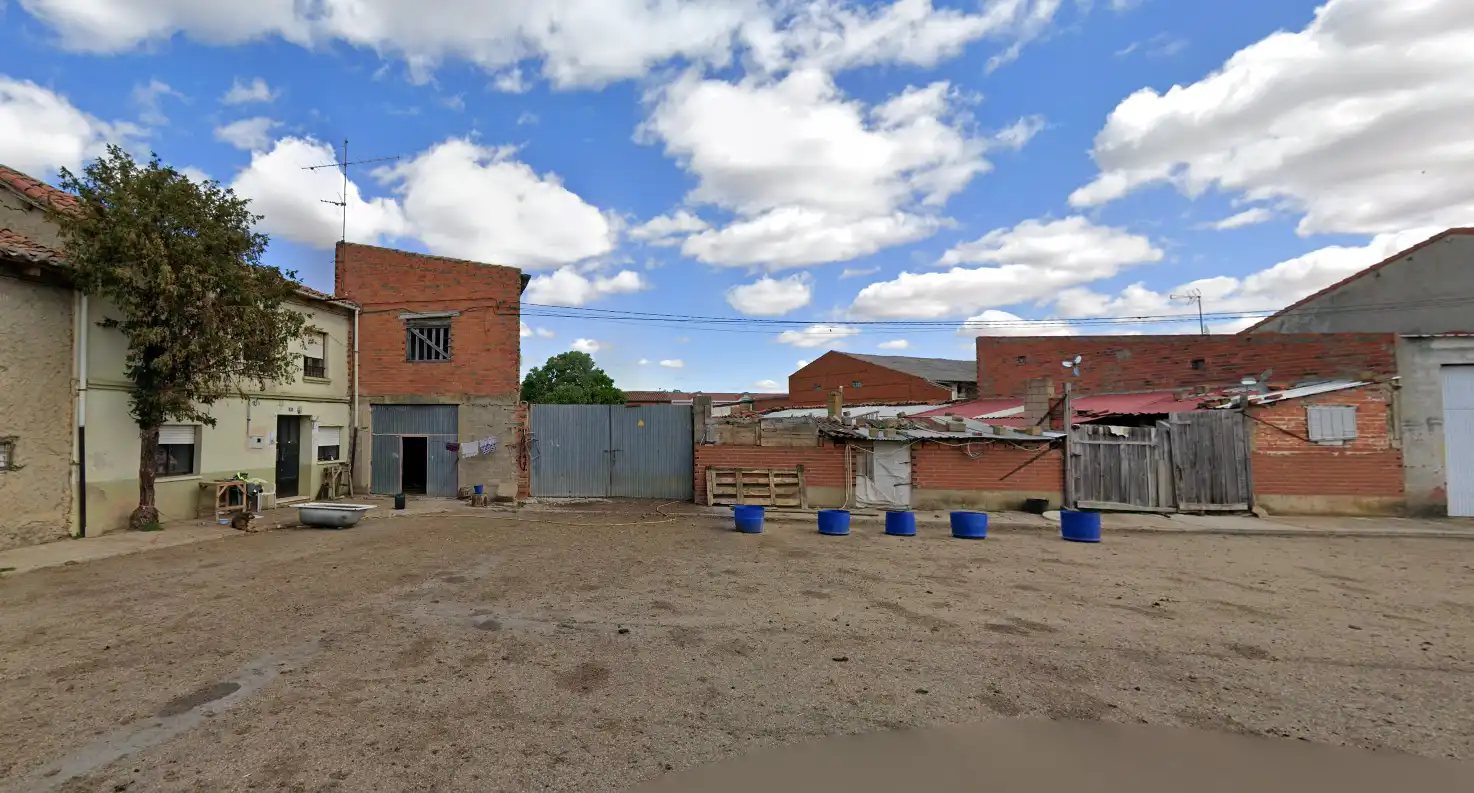 Vista exterior de Casa adosada en venda en Santa Elena de Jamuz
