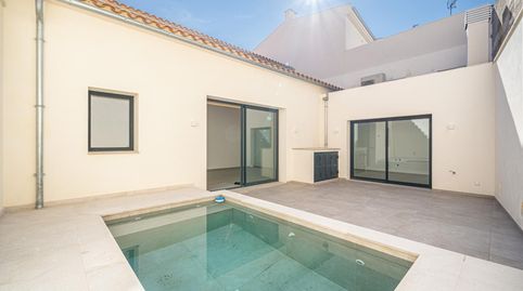 Obra nueva con Piscina recien terminada