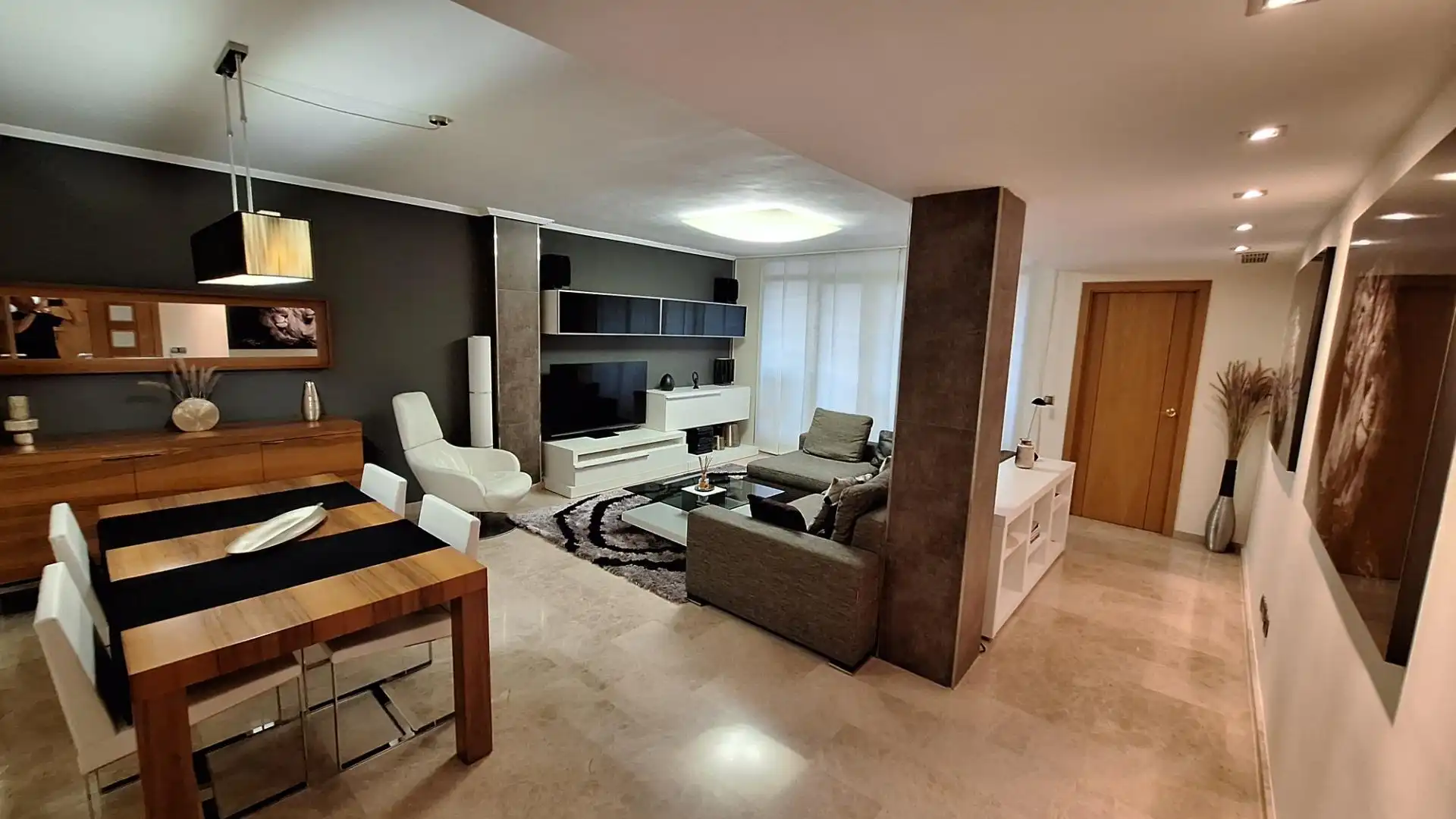 Living room of Flat for rent in Valencia  with Heating, Furnished and Balcony