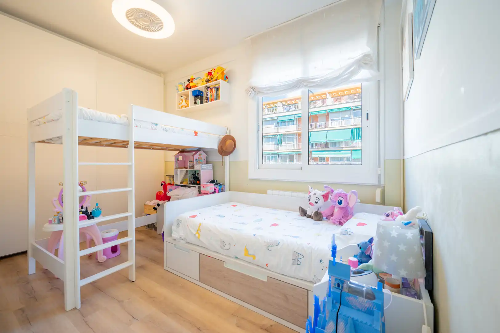 Habitación de Piso en venta en Barcelona con Aire acondicionado, Calefacción y Parquet