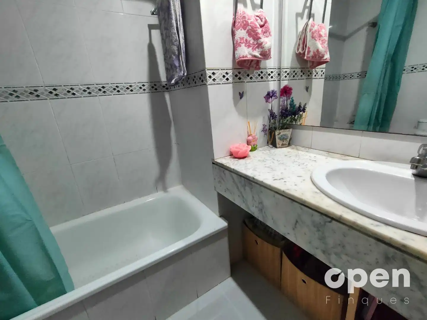 Bany de Pis en venda en Terrassa amb Aire condicionat, Calefacció i Parquet