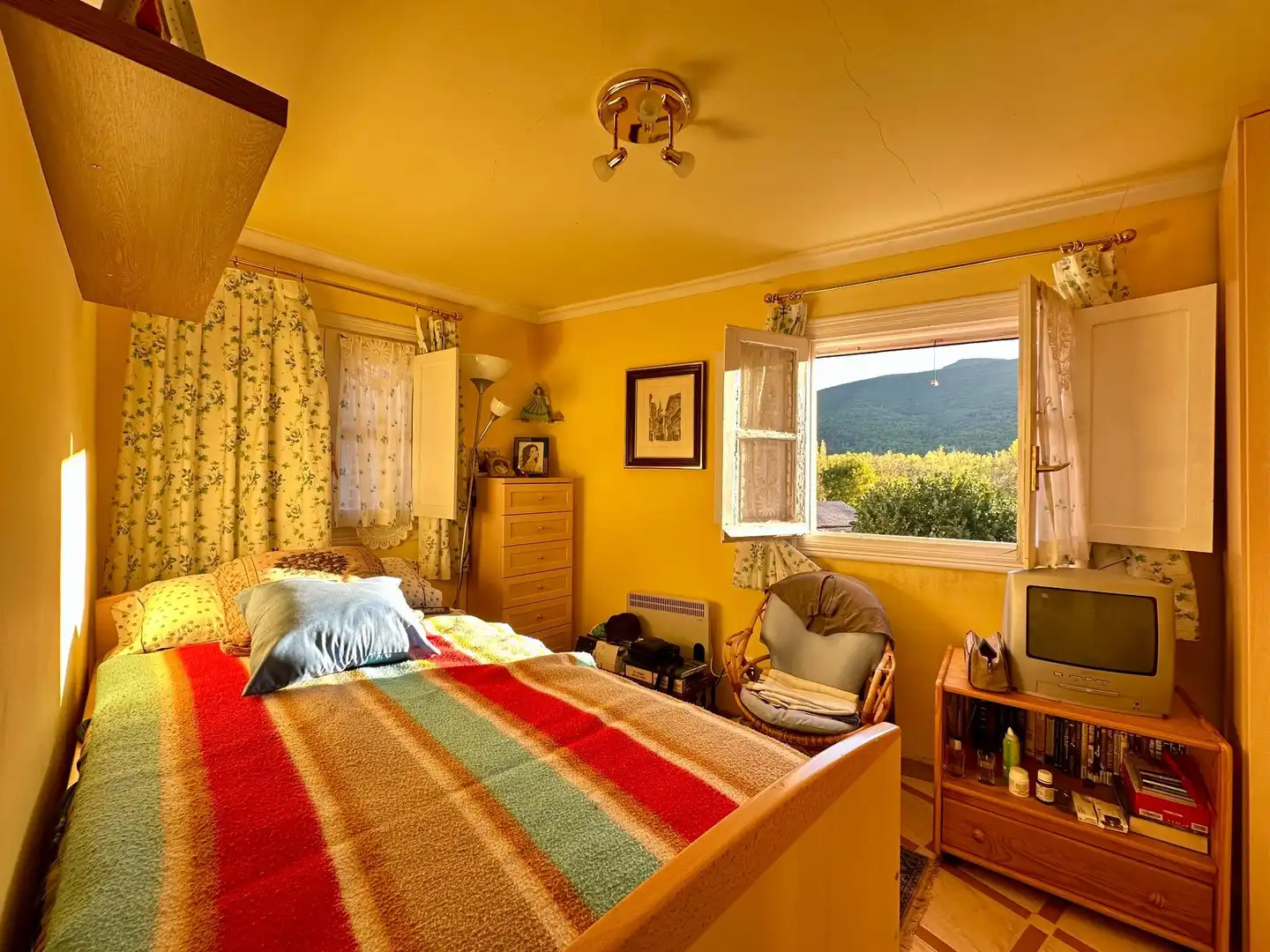 Schlafzimmer von Country house zum Verkauf in Carucedo mit Heizung, Privatgarten und Abstellraum