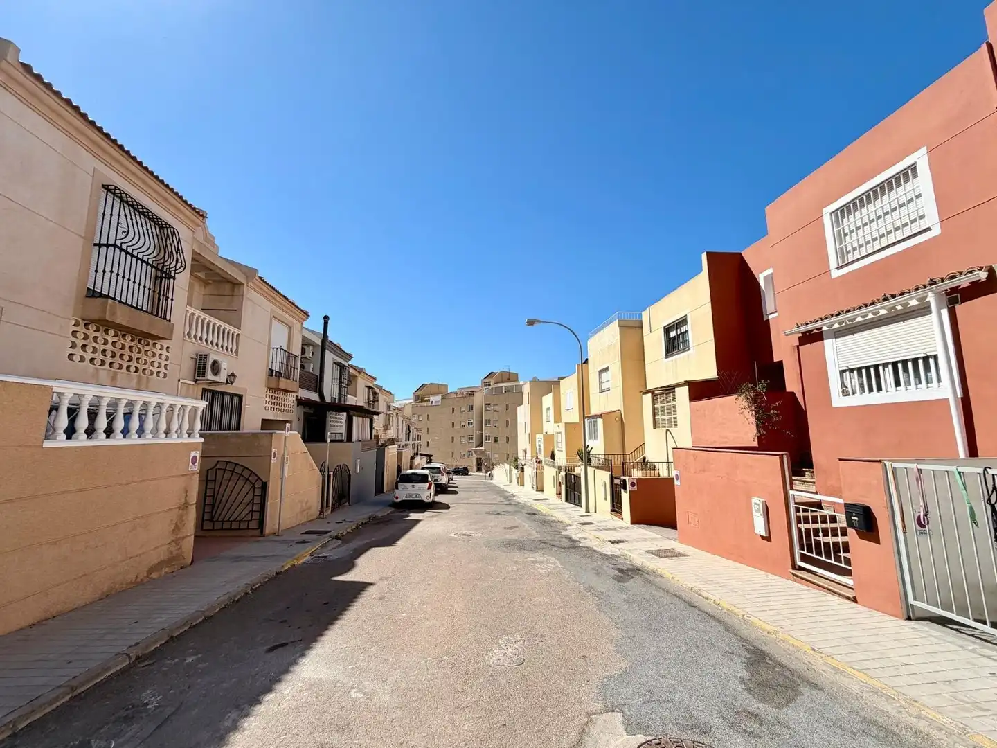 Exterior view of Detached homes for sale in Roquetas de Mar