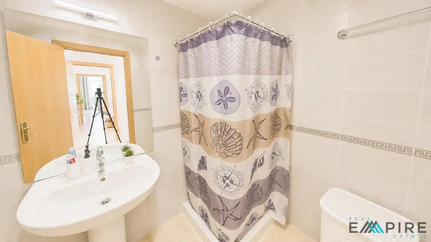Bathroom of Flat for sale in Illescas  with Air Conditioner, Heating and Private garden