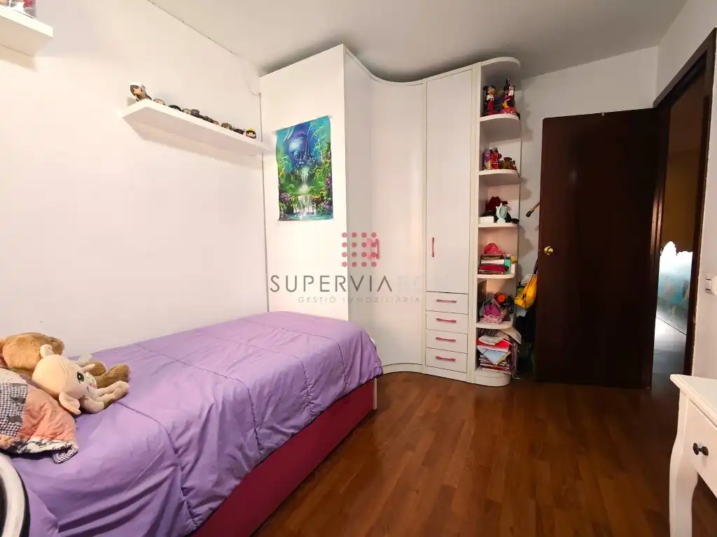 Dormitori de Dúplex en venda en Sant Just Desvern