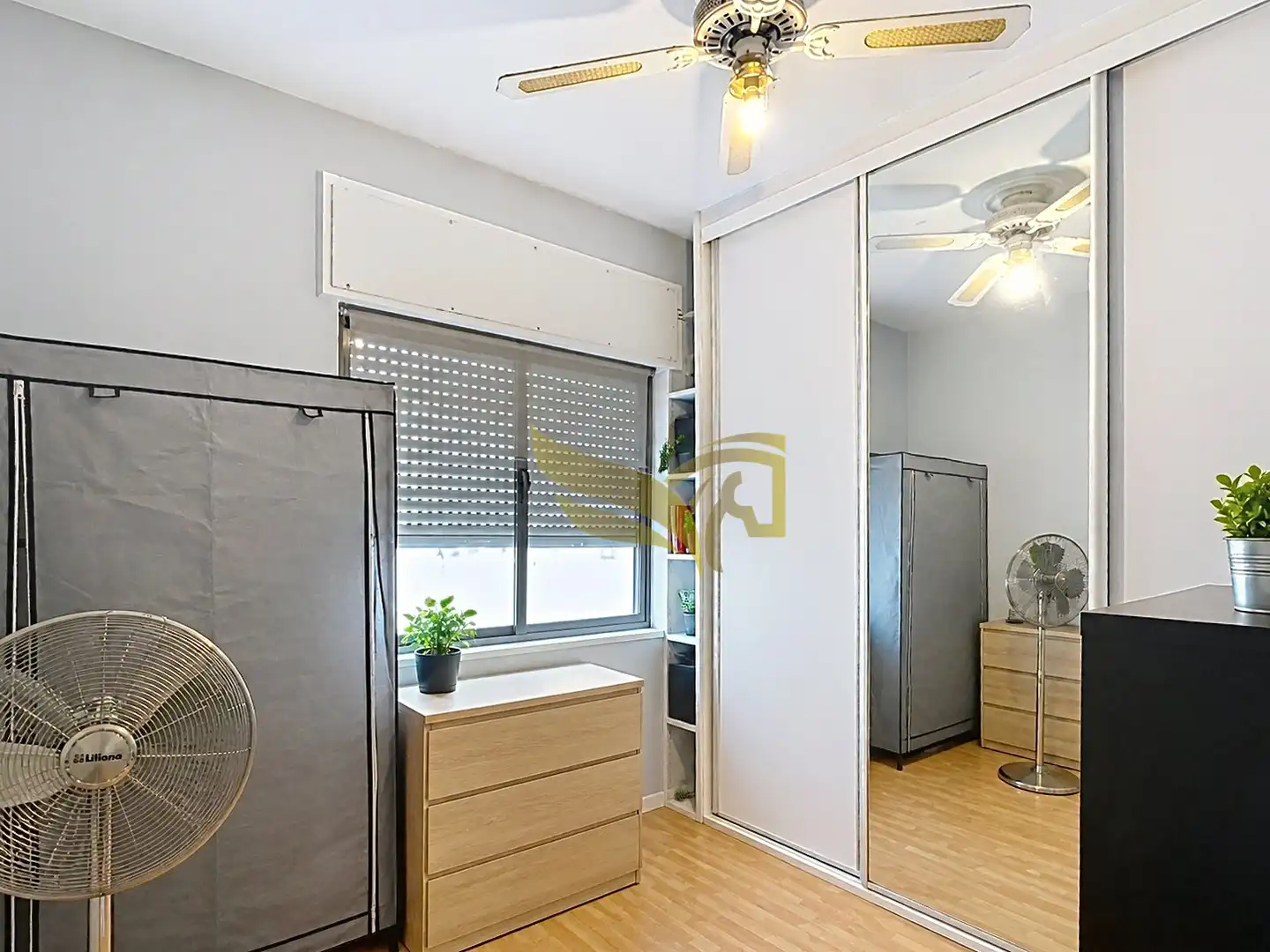 Bedroom of Flat for sale in Sevilla  with Air Conditioner, Heating and Furnished