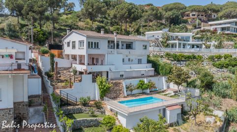 EXCLUSIVA VIVIENDA CON LICENCIA TURÍSTICA Y VISTAS AL MAR