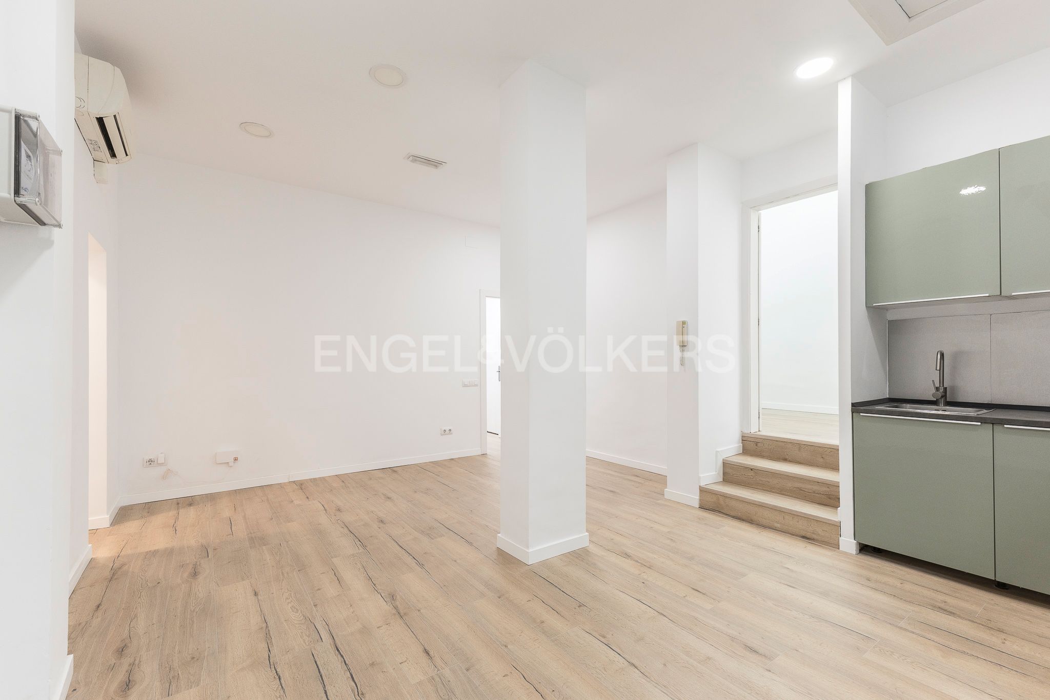 Apartament en venda en  Barcelona Capital amb Aire condicionat, Calefacció i Parquet