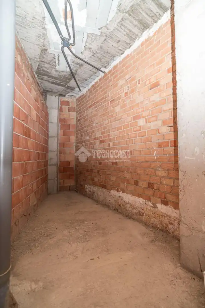 Local comercial en venta en Linarejos, imagen 5