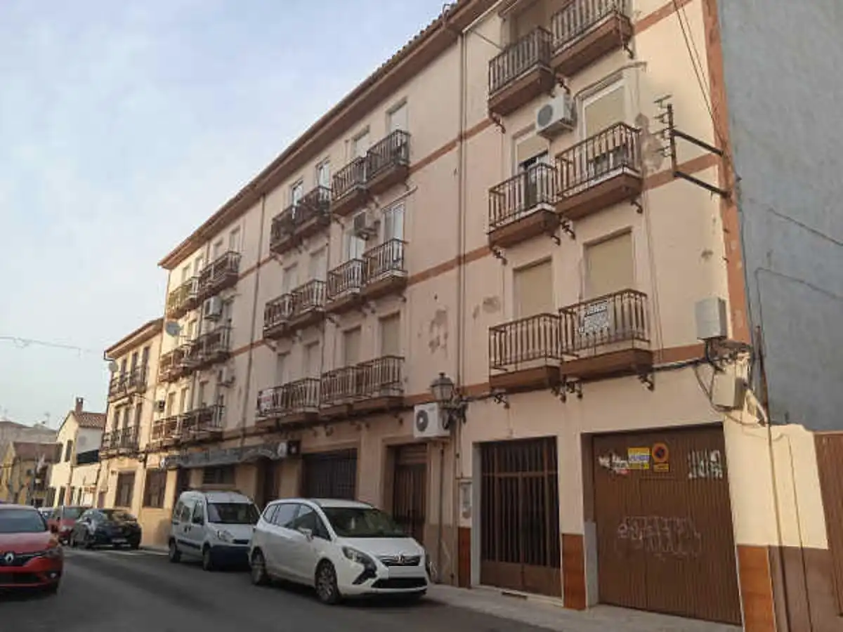 Flat with lift for sale in Calle Alfredo Calderón