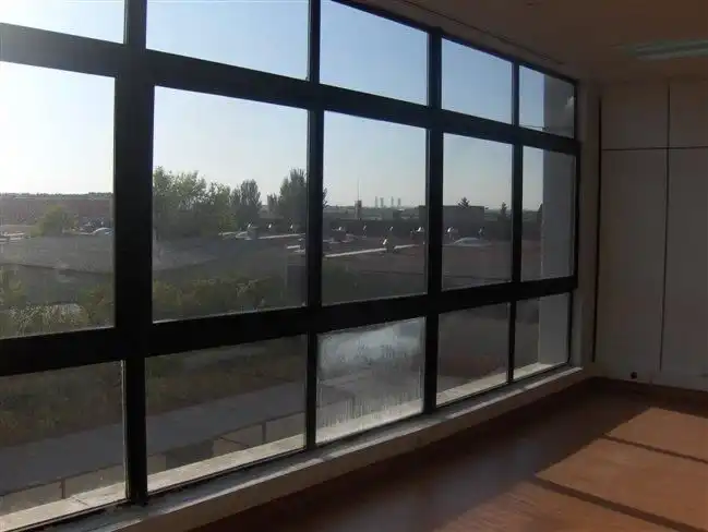 Vista exterior de Oficina de alquiler en Coslada con Aire acondicionado y Trastero