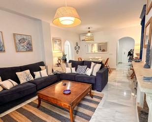 Living room of Apartment to rent in Marbella  with Air Conditioner, Terrace and Swimming Pool