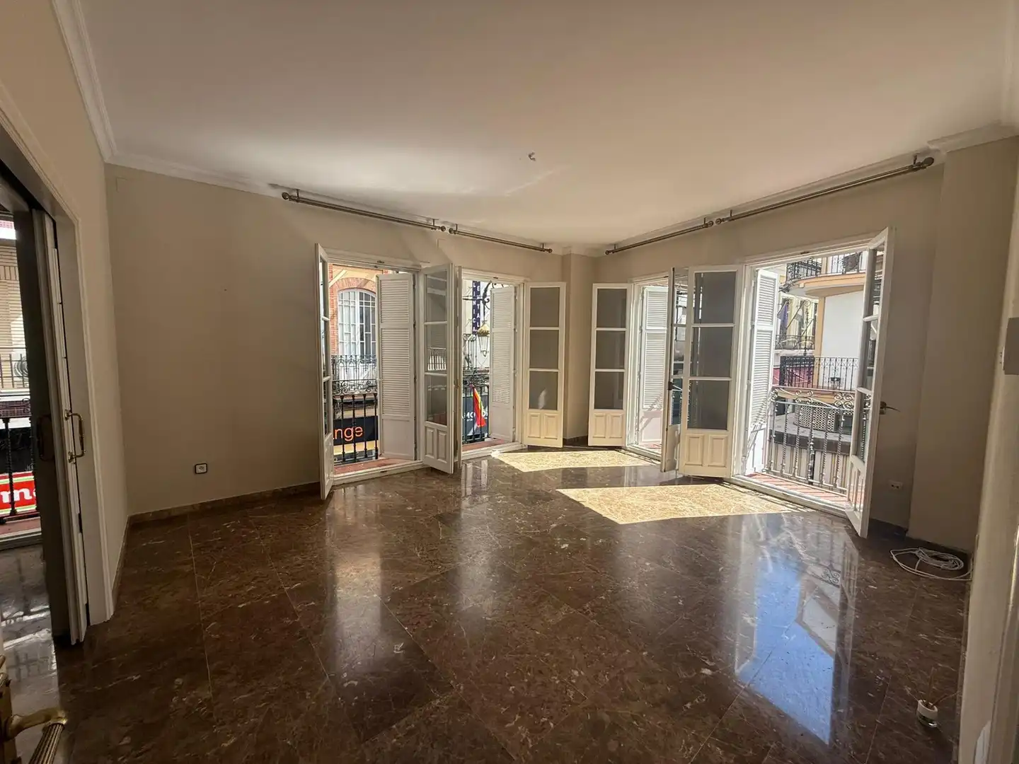 Vista exterior de Piso en venta en Morón de la Frontera