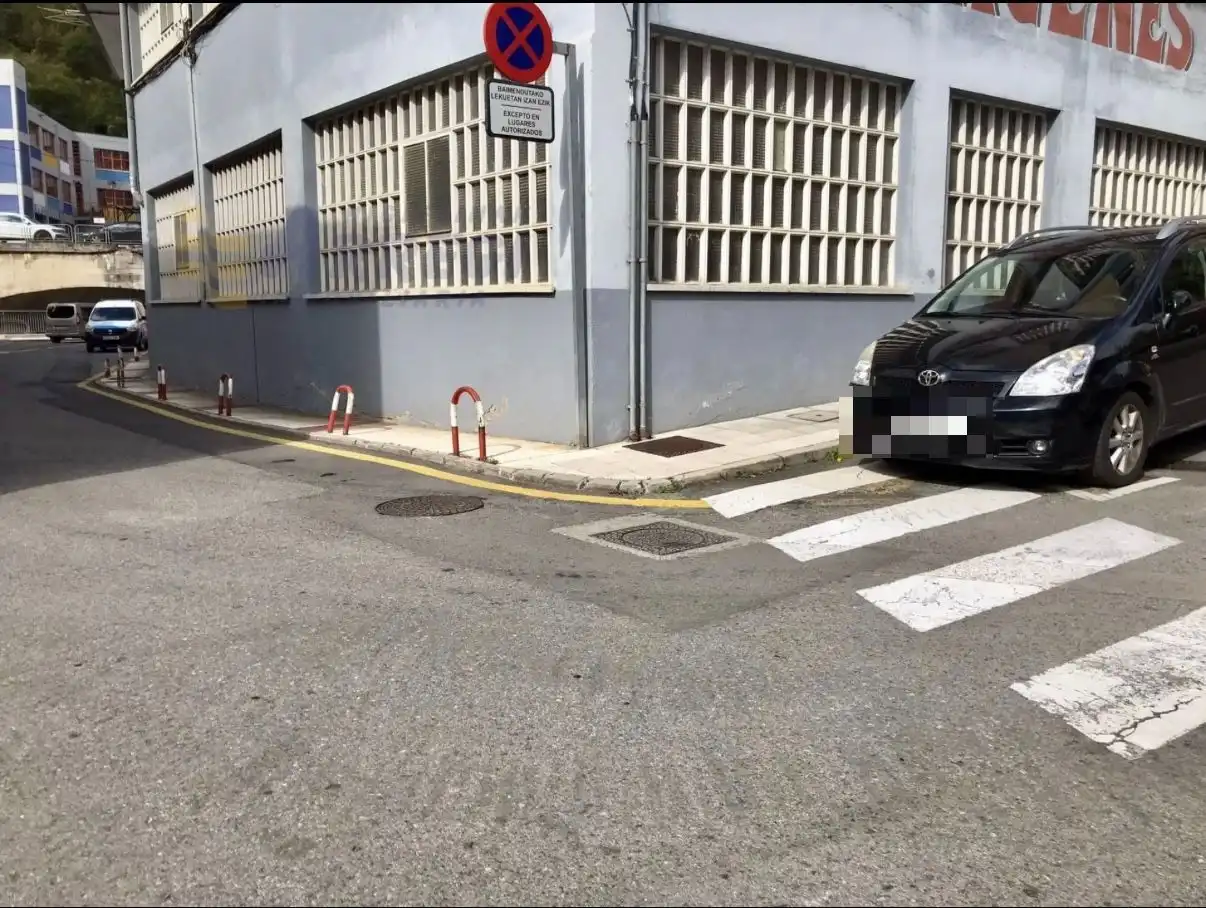Aparcament de Nau industrial en venda en Ermua