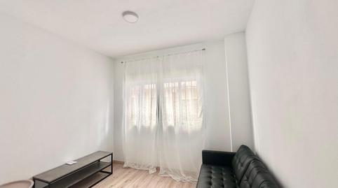 Foto 3 de Pis de lloguer a Calle Sebastian de Eslava, Parque Victoria Eugenia, Málaga